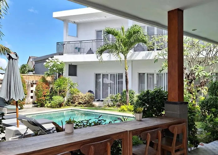Bonewood 3* Canggu (Bali)