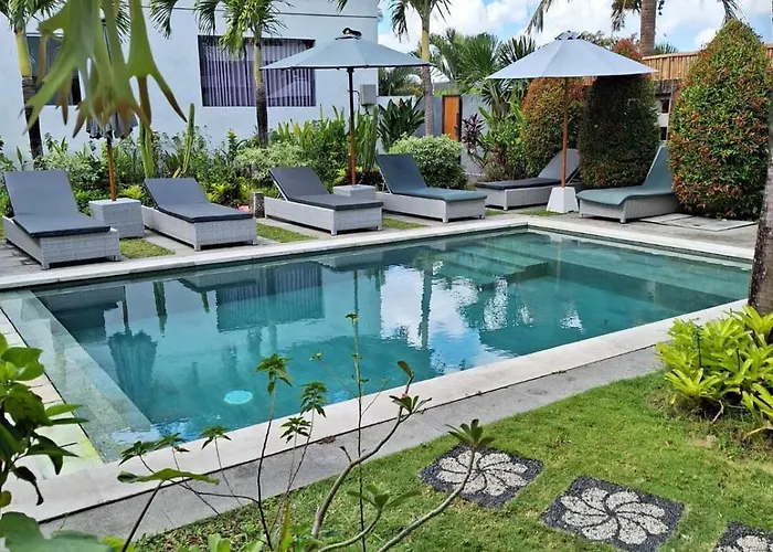 Bonewood 3* Canggu (Bali)